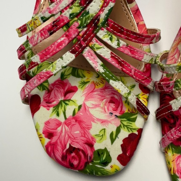 Wedged sandals flowered never worn - Picture 8 of 9